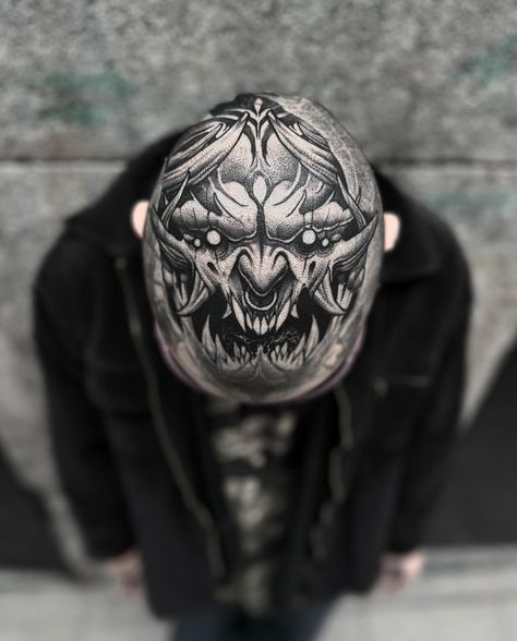 Guest Artist @rolesckontroles 👹 5 - 8 November 💣 DM Dani directly to make an appointment ♥️ Click the link in our bio for help with finding your next tattoo artist 🔗 #tattoo #auraninetyfour #headtattoo #hannyatattoo #onimask #skulltattoo #masktattoo #blackandgreytattoo #blackwork #blackworktattoo #blackworkers #facetattoo #horrortattoo #darkart #darktattoo #darkartists #arttattoo #thedarkestwork #artesobscurae #tattooart #blacktattooart #a_drop_of_black #d_world_of_ink #inkedmag #inkerlan... Head Tattoo Ideas, November Tattoo, Tattoo Dark, Tattoo Artist Tattoo, Latest Tattoo Design, Dark Horror, Stylish Tattoo, Head Tattoo, Artist Tattoo