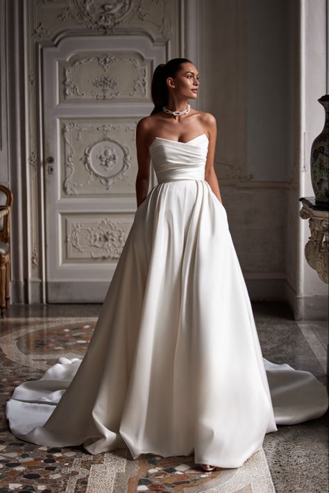 Welcome to Milla Nova, where we offer a stunning range of wedding dresses for modern brides. Our dresses are designed for the modern bride, featuring elegant styles that will make you feel like a princess. We offer mermaid wedding dresses, simple & casual, short & lace wedding dresses, second & civil and engagement bridal dresses. Find the best summer wedding dress, beach wedding dress, strapless and bohemian & boho wedding gowns. Bridal Reflections, Wedding Dress White, Milla Nova, Wedding Dress With Pockets, Grace Loves Lace, Gowns Online, Backless Wedding Dress, Long Wedding Dresses, Elegant Wedding Dress