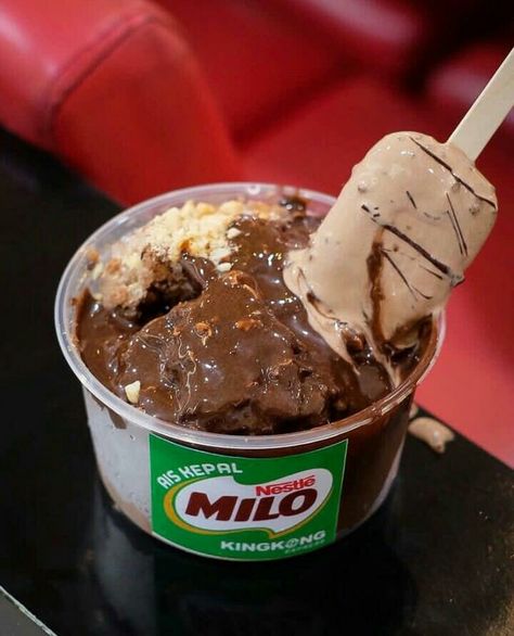 Milo Cake, African Recipes, Food Dessert, African Food, Recipes Food, Pretty Food, Ice Cream, Yummy Food, Quick Saves