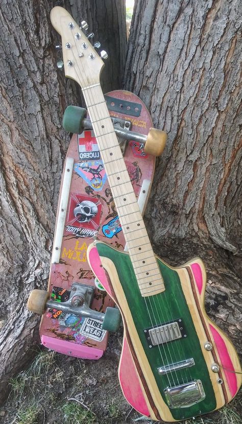 Skate Bord, Hoodie Outfit Casual, Skateboard Aesthetic, Punk Culture, Custom Guitar, Guitar Neck, Skateboard Decks, Guitar Design, Vintage Guitars