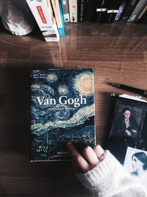 Arte Van Gogh, Van Gogh Paintings, Van Gogh Art, Books For Teens, I Love Books, Poetry Books, Book Photography, Vincent Van Gogh, Book Aesthetic