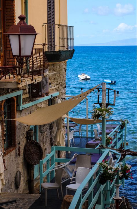 Photo represent, in particular, Chianalea, its simple but evocative beauty, which I observed and immortalized looking for the details that struck me most... frame, represented by walls of small houses which enclose the beauty of the sea. Editing: Lightroom (mobile version) / PicsArt. 📸 ➪ Canon EOS 2000D. #all_shots #beautiful #color #tecnicafotografica #exposure #focus #instagood #moment #photo #photography #photooftheday #chianalea #picture #TagsForLikes #blue #clouds #ic_water #nature #sea Canon Eos 2000d, Eos 2000d, Editing Lightroom, Nature Sea, Water Nature, Small Houses, Blue Clouds, Lightroom Mobile, Canon Eos