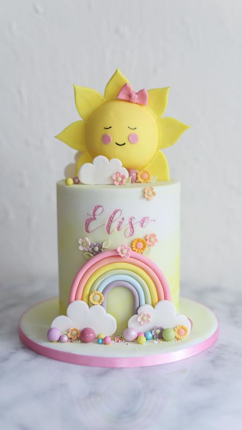 Rainbow And Sunshine Cake, Bday Cake For Girl, First Birthday Cakes Girl, 1st Birthday Girl Cake Ideas, Sunshine Cake Birthday, Sunshine Cake Ideas, Birthday Cake For Kids Girl, 5th Birthday Cake Girl, Birthday Cake For Girls Kids