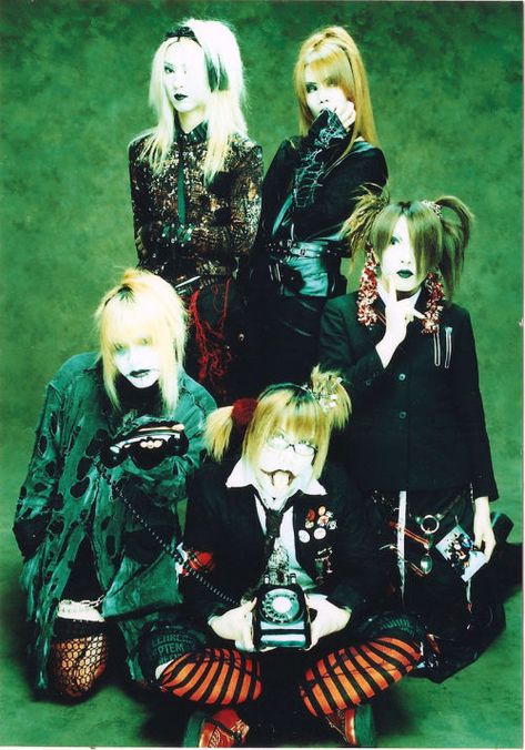 Dir En Grey, The Gazette, Emo Scene, 90s 00s, Visual Kei, Pose Reference, Old School, That Look, London