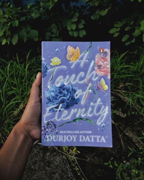 Science fiction novel by the Indian Author Durjoy Dutta Novels By Indian Authors, Indian Author Books, Indian Novels, Durjoy Datta, Paintings Easy, Science Fiction Novels, Watercolor Paintings Easy, Snapchat Stories, Book Pages