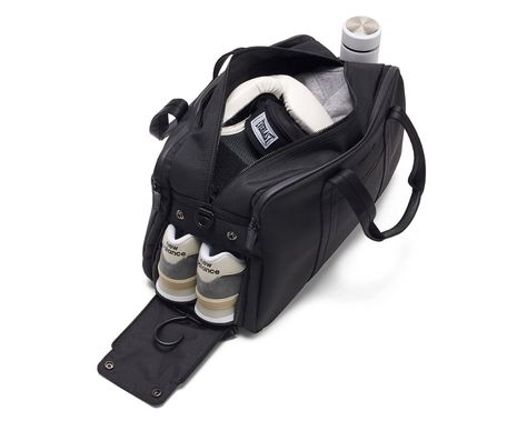 The Redux Gym Bag is Good To Go | WERD Small Gym Bag, Rugged Leather, Gym Accessories, Gym Essentials, Gym Gear, Leather Keyring, Men's Bags, Leather Key, Sport Bag