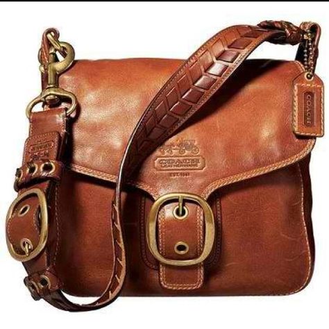 i love this bag! Pinterest For Men, Outlet Michael Kors, Rich Clothes, Coach Website, Michael Kors Selma, Cheap Michael Kors, Michael Kors Outlet, Love Dream, Cheap Handbags