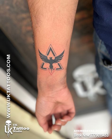 Hand tattoo small Best Small Tattoos For Men Hand, Boys Tattoo Hand, Small Tattoos For Boys, Boys Hand Tattoo, Free Bird Tattoo, Hand Tatto, Panda Tattoo, Mehndi Simple, Painting Tattoo