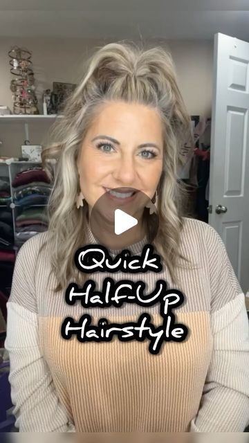 Suzy Turner 🔆 Makeup • Skincare • Hair 🔆 on Instagram: "Super quick and easy hair style to give some volume to a half up hairdo! #easyhairstyle #hair #halfuphalfdownhairstyle #hairdo #finehair #thinhair #volume #hairtutorial #hairideas #hairtips" Halo Hair Extensions Styles Half Up, Easy Half Up Hair Tutorial, Half Up Hair Volume, Volume Half Up Half Down Hair, Half Up Volume Hair, Quick And Easy Half Up Half Down Hair, Easy Half Up Do, Hair Half Up Half Down Casual, Half Up Half Down Casual Hair