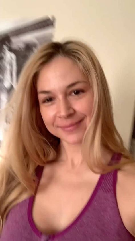 Laporte Indiana, Sarah Smiles, Zodiac Sign Aries, Scammer Pictures, Evan Rachel Wood, Doctor Picture, Single Woman, New Photo Download, Meet Singles