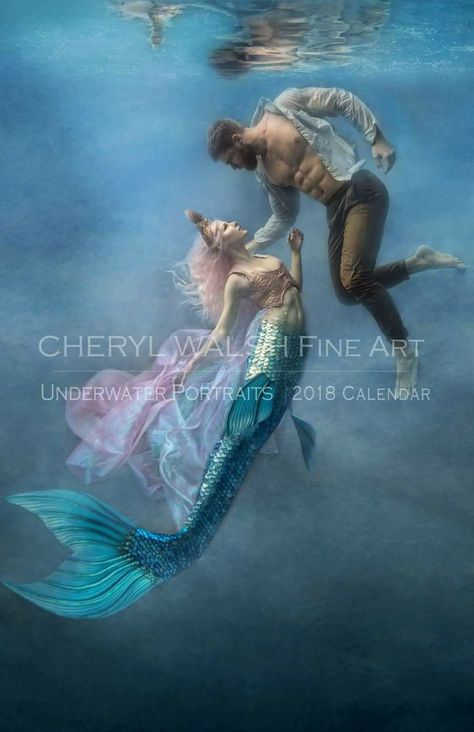 Mermaid & her lover. Mermaids Art, Underwater Portrait, Mermaid Photography, Mermaid Artwork, Mermaid Photos, Fantasy Mermaids, Mermaid Drawings, Mermaid Pictures, Black Mermaid