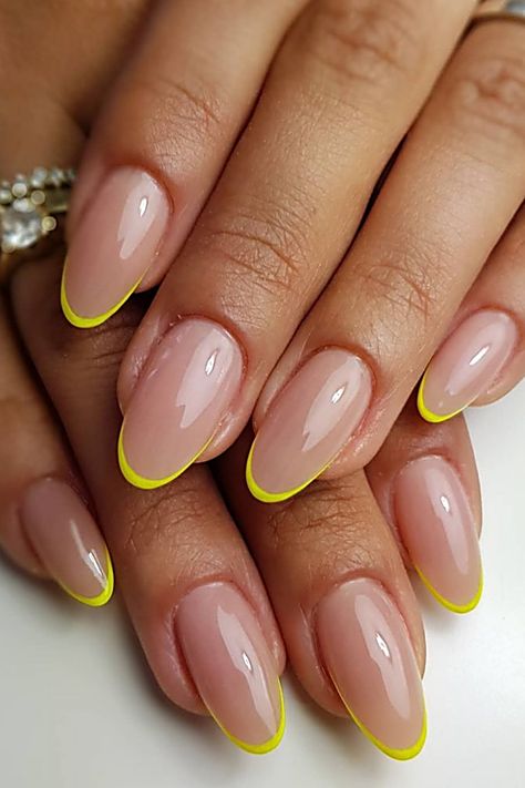 Oval Acrylic Nails, Short Oval Nails, Oval Nails Designs, Oval Shaped Nails, Nails Oval, Green Acrylic Nails, Summer Acrylic, French Tip Acrylic Nails, Basic Nails