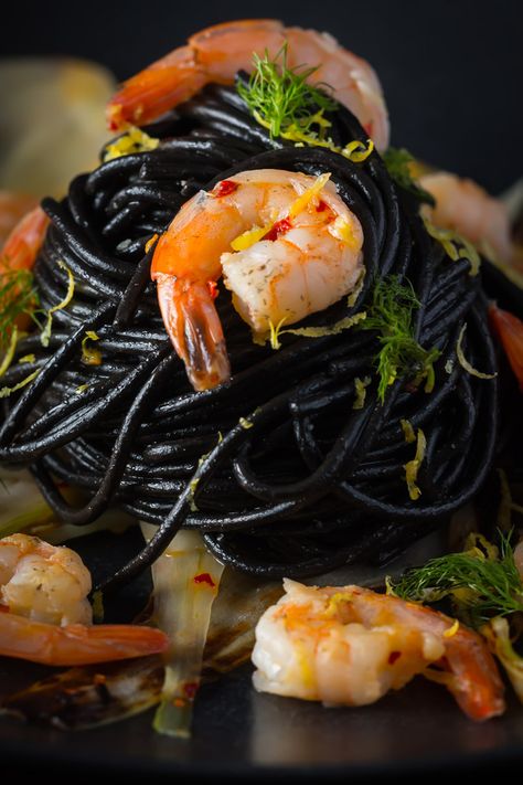 Black Ink Pasta, Squid Ink Pasta Recipe, Spaghetti Shrimp, Squid Pasta, Spaghetti With Shrimp, Squid Ink Spaghetti, Pasta Lemon, Black Pasta, Ink Pasta