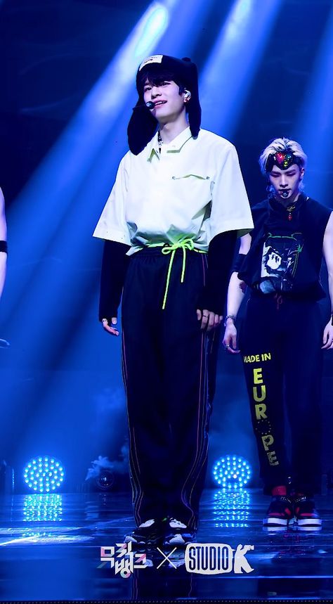 Seungmin Stage Outfit, Seungmin Pochacco, Skz Concert Outfit, Skz Outfits, Skz Concert, Outfits Concert, Creative Shot, Boy Group, Kpop Outfits