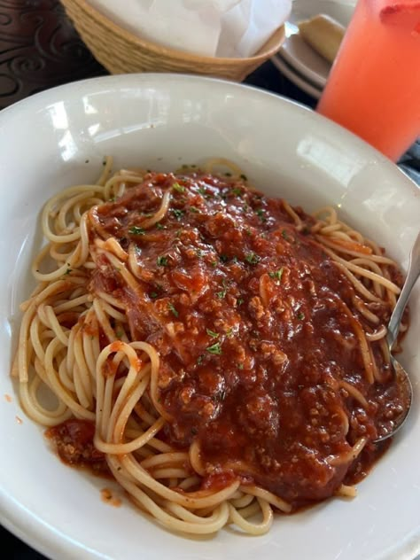 Aesthetic Spaghetti, Pasta Spaghetti, Food Motivation, Im Hungry, Food Babe, Tomato Pasta, Healthy Lifestyle Food, Healthy Food Motivation, Yummy Comfort Food