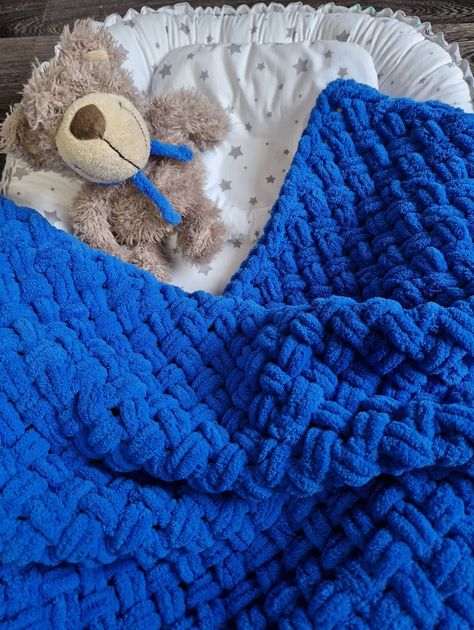 Cozy Puffy Knitted Blanket, Hypoallergenic Comfort for Little Ones and Grown-Ups, Perfect Gift от BunnyDreamsLt на Etsy Blanket Craft, Knitted Blanket, Cooling Blanket, Cozy Throws, Grown Ups, Knitted Blankets, Colour Tone, Blankets & Throws, Hand Knitting