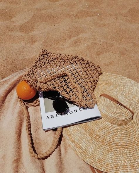 Beach essentials #beach #summer Black Jackets, Picnic Date, Summer Mood, Beige Aesthetic, Summer Feeling, Brown Aesthetic, Beach Aesthetic, Beach Vibes, Beach Vibe