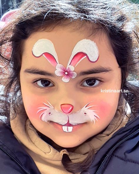 A quick bunny from todays job. 🐰😊 Bunny Face Paint, Easter Face Paint, Face Paint Tutorial, Easy Easter Hairstyles, Animal Face Paintings, Rabbit Face, Girl Face Painting, Paint Tutorial, Face Painting Easy