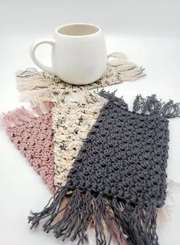 Crochet Mug Rugs, Practical Crochet, Havana Twists, Crochet Mug, Mug Rug Patterns, Confection Au Crochet, Crochet Coaster Pattern, Crochet Coaster, Tea Bar