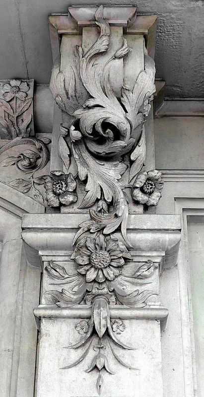 ⌖ Architectural Adornments ⌖ ornate building details - decorative column details Wow Photo, Vintage Architecture, Ornate Design, Amazing Buildings, Classical Architecture, Beautiful Architecture, Architectural Salvage, Beautiful Buildings, Design Case