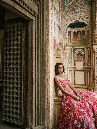 Al Seef Dubai, Bridesmaid Squad, Rahul Mishra, Bridesmaid Lehenga, Bridesmaid Outfits, Bridesmaid Gowns, Vogue India, Fashion Reference, Bride Outfits