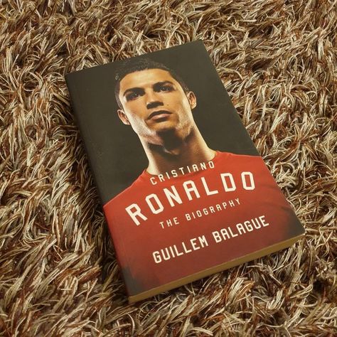 In "Cristiano Ronaldo: The Biography," readers are taken on an exhilarating journey through the life of one of the greatest footballers of all time. Authored with meticulous research and an engaging narrative, this book offers an in-depth exploration of the rise of a young boy from Madeira, Portugal, to the summit of global footballing greatness. Ronaldo Cristiano Motivation, Ronaldo Magazine Cover, Ronaldo Mentality, Law Student Quotes, Cristiano Ronaldo Poster Design, Christian’s Ronaldo, True Interesting Facts, Cristiano Ronaldo 7, Law Student