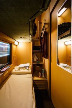 Train Bed, Train Interior, Sleeper Train, Capsule Hotel, Spaceship Interior, Train Room, Luxury Train, Tiny Apartments, Yacht Interior