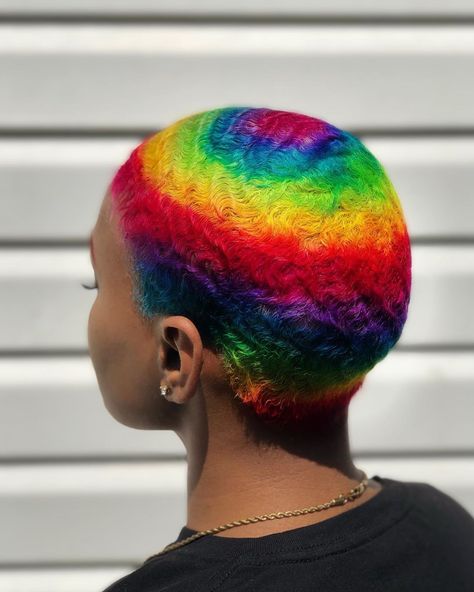 𝕷𝖆 𝕭𝖗𝖚𝖏𝖆 on Instagram: “Rainbow Tye-Dye ❤️🧡💛💚💙💜 I’ve been trying to take my creativity to a new level. Thankful for friends like @fxckingvalid who are always down…” Shaved Head Designs, Finger Wave Hair, Shaved Hair Designs, Buzzed Hair, Popular Short Hairstyles, Punk Hair, Big Chop, Shaved Head, Colored Hair