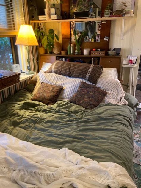 Indie Bed Frame, Green Brown Bedroom Aesthetic, Mid Century Modern Bedroom Maximalist, Mid Century Maximalism Bedroom, Warm Maximalist Bedroom, Warm Bedroom Aesthetic Cozy, No Natural Light Bedroom, Cozy Mid Century Bedroom, Mid Century Small Bedroom