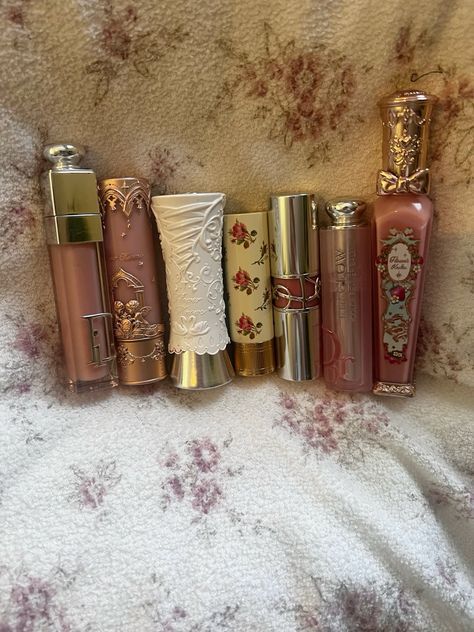 Vintage Lipstick Aesthetic, Soft Makeup Products, Lipstick Aesthetic Vintage, Chanel Lipstick Aesthetic, Makeup Items Aesthetic, Vintage Lipgloss, Lipgloss Coquette, Coquette Christmas List, Coquette Makeup Products