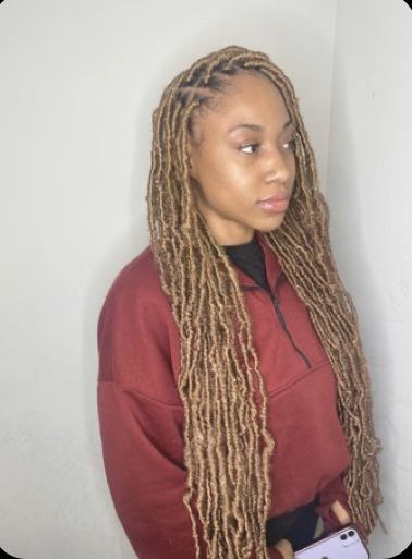 Butterfly Locs 27 Color, Color 27 Faux Locs, Soft Locs 27 Color, Soft Loc Colors, Honey Brown Faux Locs, Color 27 Soft Locs, Soft Locks With Color, Different Color Soft Locs, Honey Brown Soft Locs