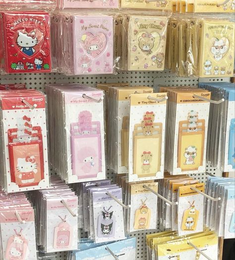 Pompompurin Photocard Holder, Sanrio Photocard Holder, Sanrio Photocard, Dream Items, Photocard Holder, Dark Moon, Photo Booth, Keychains, Baby Dolls