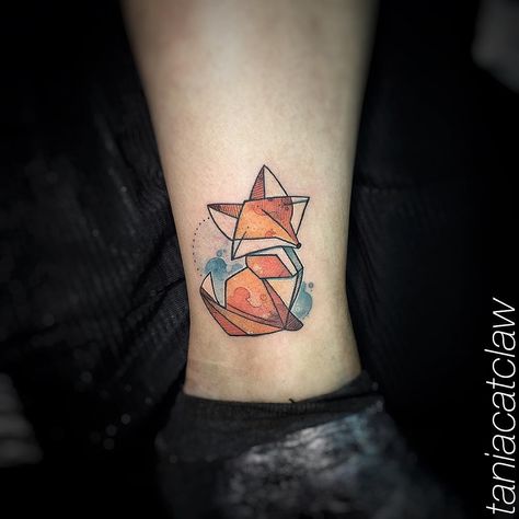 origami fox                                                                                                                                                                                 More Small Side Tattoos, Small Fox Tattoo, Watercolor Fox Tattoos, Side Arm Tattoos, 42 Tattoo, Origami Tattoo, Fox Tattoo Design, Geometric Fox, Geometric Tattoo Design