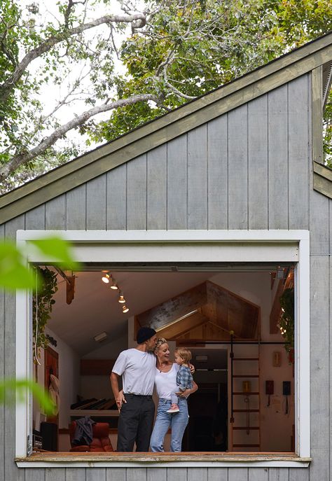 Boho Beach House Surf Shack Exterior, Indoek Surf Shack, Moody Surf Shack, Surf Shack Exterior, Boho Beach House Surf Shack, Surf Shack Kitchen, Beach Shack Aesthetic, Surf Shack Interior, California Surf Shack