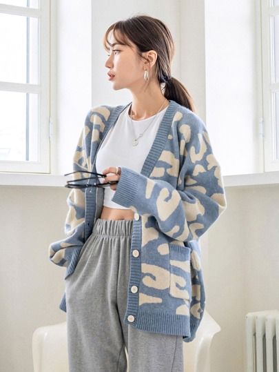 DAZY Leopard Pattern Dual Pocket Drop Shoulder Cardigan | SHEIN USA Cardigan Outfit Korean, Blue Cardigan Outfit, Cardigan Outfit Aesthetic, Cute Cardigan Outfits, Outfit Cardigan, Drop Shoulder Cardigan, Knitwear Outfit, Korean Casual Outfits, Cute Cardigans