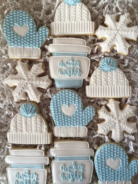 Cookies For January, Winter Theme Decorated Cookies, Winter Theme Cookies Decorated, Decorated Winter Cookies, Winter Themed Cookies Decorated, Blue Christmas Cookies Decorated, Winter Cookie Designs, Winter Theme Sugar Cookies, Winter Wonderland Sugar Cookies