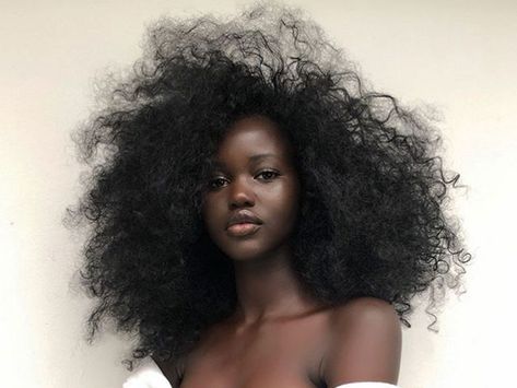 Adut Akech, Maggie Lindemann, Dark Skin Beauty, Foundation Makeup, Nude Lip, Hair Reference, 인물 사진, Long Black, Black Is Beautiful