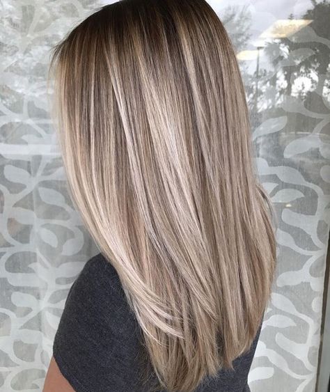 Blonde balayage Tmavý Blond, Balayage Straight, Balayage Straight Hair, Makeup Tip, Ombré Hair, Brown Blonde Hair, Hair And Beauty, Ombre Hair Color, Hair Color And Cut