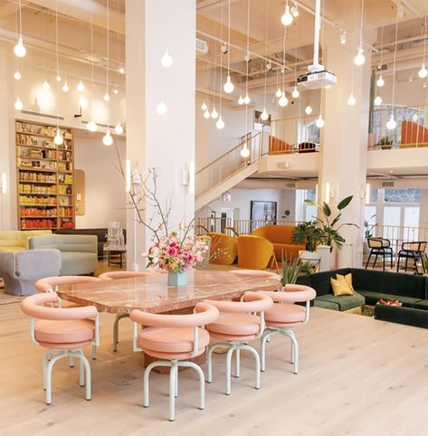 Coworking Space Design, Pink Chairs, Cool Office Space, Interior Design Minimalist, Corporate Office Decor, Country House Interior, Community Space, Design Apartment, The Wing