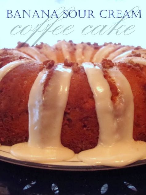 Banana Sour Cream Coffee Cake, Apple Pecan Pie, Easy Bundt Cake Recipes, Banana Bundt Cake, Banana Coffee Cakes, Easy Bundt Cake, Banana Coffee, Sour Cream Coffee Cake, Sour Cream Cake