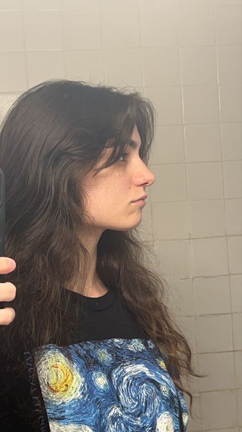 curtain bangs mirror selfie side profile Curtain Bangs Side Profile, Bangs Side Profile, Side Bangs Wavy Hair, Side Part Curtain Bangs, Wavy Curtain Bangs, Wavy Hair Curtain Bangs, Curtain Bangs Side Part, Curtain Bangs Wavy Hair, Bangs Wavy Hair