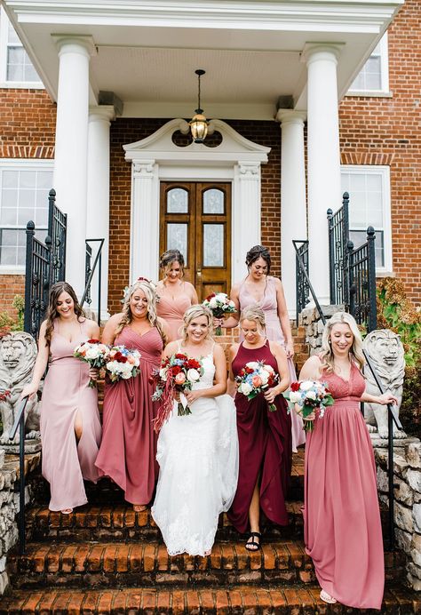 Copy This Lovely Red and Pink Wedding Theme for Your Big Day Pink And Red Themed Wedding, Wedding Red And Pink, Red And Pink Bridesmaid Dresses, Dusty Blue And Red Wedding, Red And Blush Wedding, Instant Pot Whole 30, Pink And Red Wedding Theme, Zayn And Perrie, September Wedding Ideas