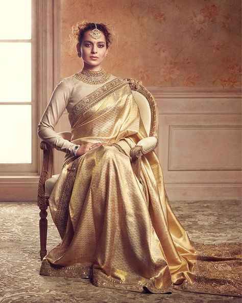 Shimmer Saree, Golden Saree, Kangana Ranaut, Saree Trends, Elegant Saree, Stylish Sarees, Indian Wedding Outfits, Indian Attire, Saree Look