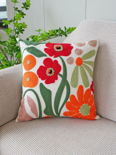 Spring Throw Pillows, Cushion Embroidery, Punch Needle Patterns, Table Sofa, Punch Needle Embroidery, Embroidered Cushions, 자수 디자인, Cushion Pattern, Patterned Throw Pillows