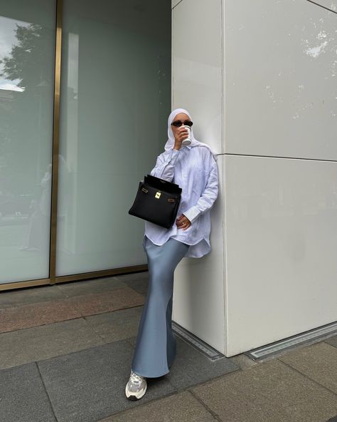 blue is such a fresh color for summer🩵linen shirt+satin skirt✨save this combo for your fits🫶🏻 #modestoutfit #modestootd #modestclothing #modesty #hijabinspiration #hijabtutorial #hijaboutfit#hijabootd #hijabstyle #summeroutfit #summerootd #summerootd #summervibes #satinskirt Blue Satin Skirt, Blue Skirt Outfits, Silk Skirt Outfit, Blue Hijab, Summer Linen Shirt, Modest Girly Outfits, Satin Skirt Outfit, Stile Hijab, Muslim Outfits Casual