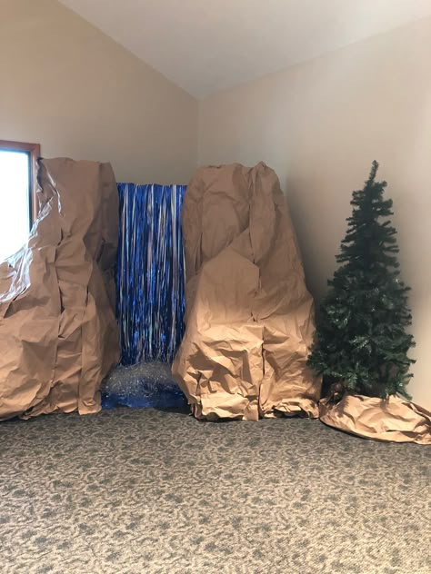 Nature Vbs Decor, Cardboard Mountains Backdrop, Forest Vbs Decorations, Alaska Vbs Decorations, Garden Of Eden Decorations For Vbs, Northern Lights Vbs Decorations, Alaskan Adventure Vbs, Mountain Backdrop Diy, Alaska Vbs