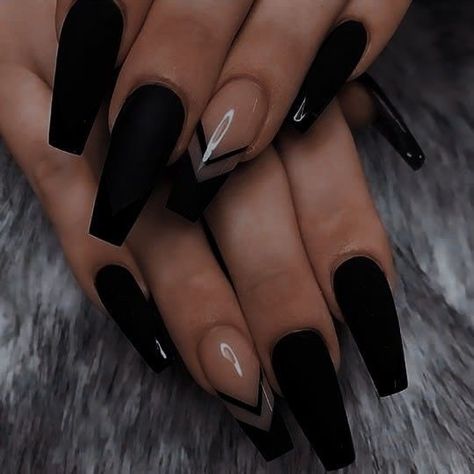 Black Acrylic Nails Coffin Design Simple, Trendy Nail Ideas Simple Black, Classy Black Nails Coffin, Black Ballerina Nails Long, Nails Acrylic Aesthetic Grunge, Simple Acrylic Nail Designs Classy, Long Dark Nails Inspiration, Black Prom Nails Coffin, Dark Coffin Acrylic Nails