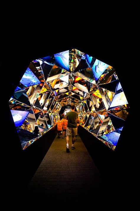 Kaleidoscope Installation Art, Kaleidoscope Event Decor, Kaleidoscope Installation, Media Art Exhibition, Mirror Tunnel, Immersive Exhibition, Interaktives Design, Lights Mirror, Kaleidoscope Design