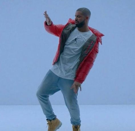 This is what Drake has to say about the “Hotline Bling” & “Cha Cha” comparisons http://bit.ly/1W2KNIF Drake Hotline Bling, Drake Hotline, Hotline Bling, Louis Vuitton Men, Runway Show, Mens Spring, The Wiz, News Songs, Drake