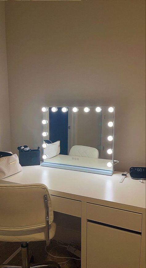 Vanity Mirror On Desk, Vanity Ikea Desk, Light Up Vanity Mirror Aesthetic, Led Desk Mirror, Light Up Desk Mirror, Vanity Light Up Mirror, Desk Makeup Mirror, Desk Ideas With Mirror, Desk With Mirror Vanity Ideas